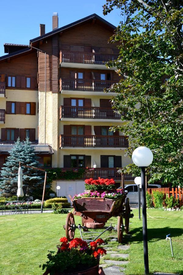 Hotel Bucaneve Bardonecchia Exterior photo