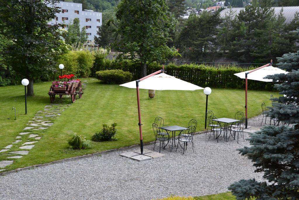 Hotel Bucaneve Bardonecchia Exterior photo