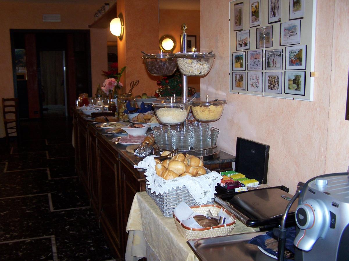 Hotel Bucaneve Bardonecchia Exterior photo